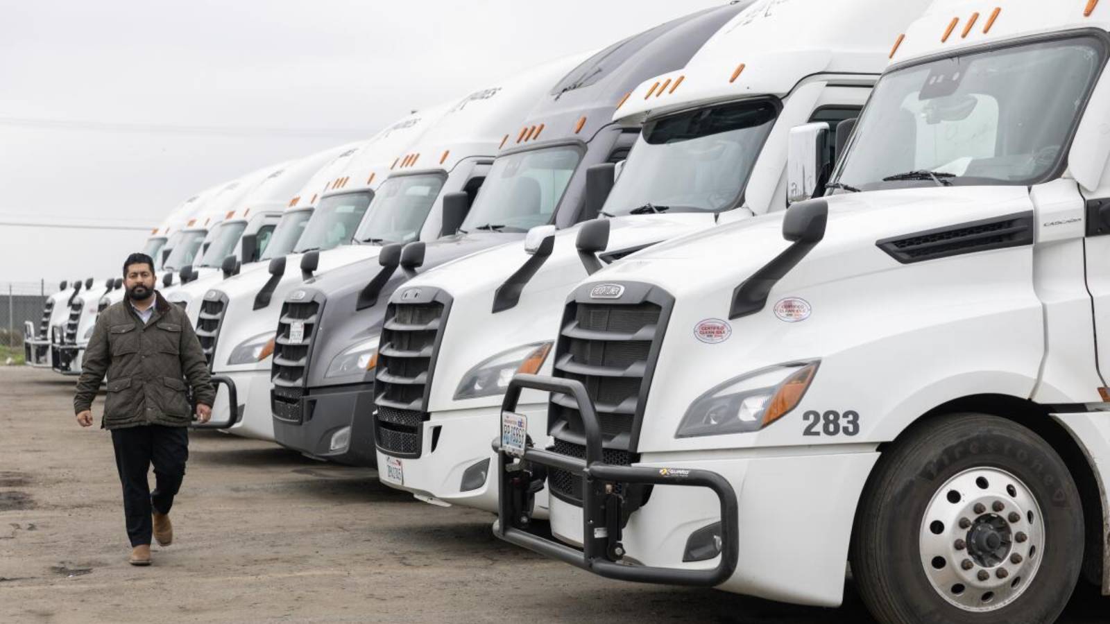 Indian truck drivers protest CDL cancellations