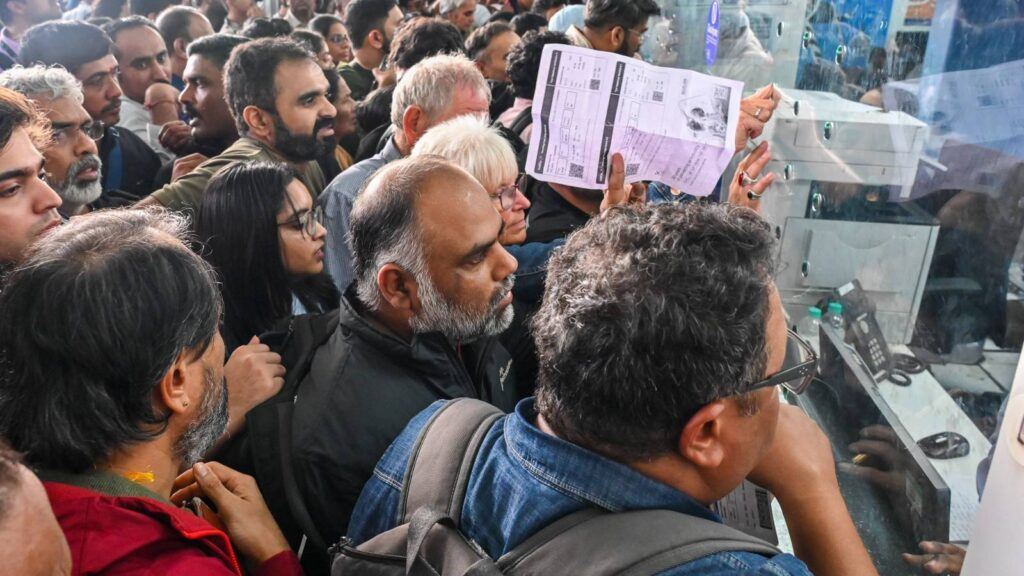 IndiGo flight cancellation chaos scene