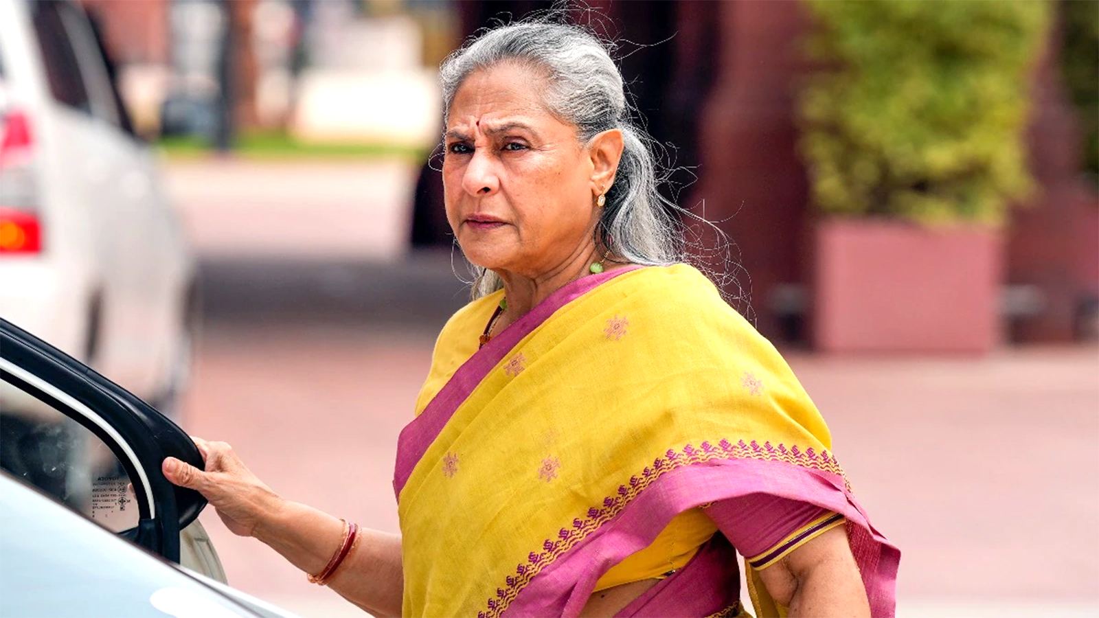 Jaya Bachchan media clash controversy