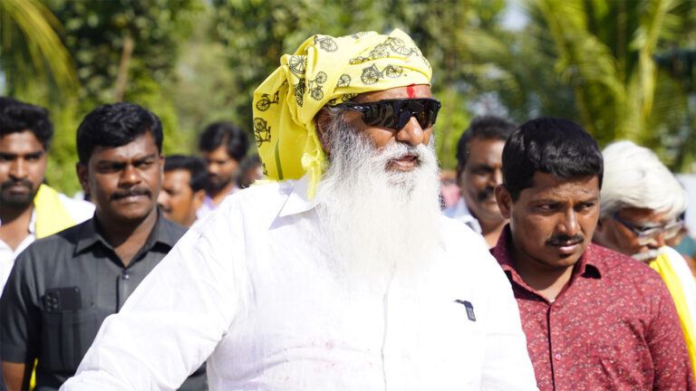 JC Prabhakar Reddy meeting YSR Congress leaders