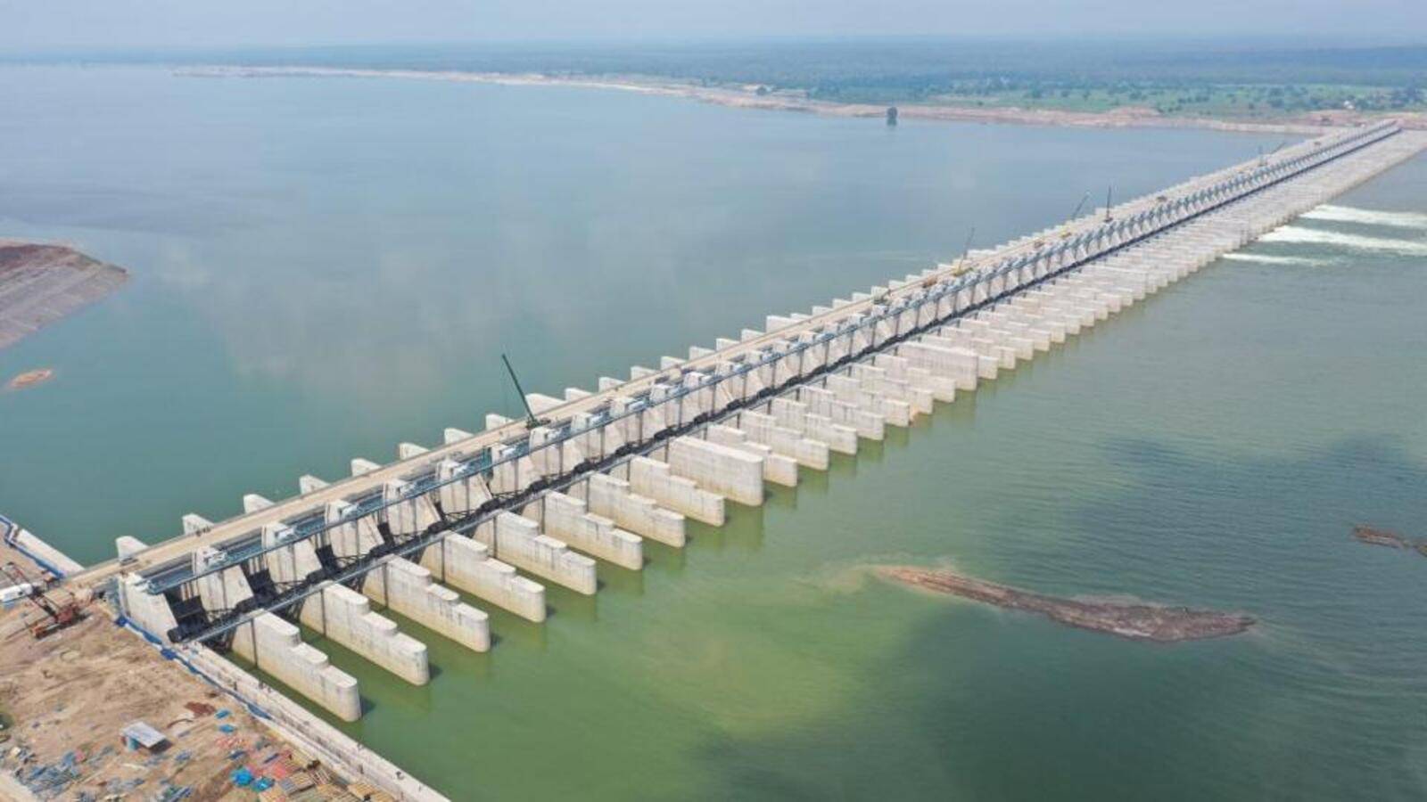 Kaleswaram project Medigadda Barrage issue