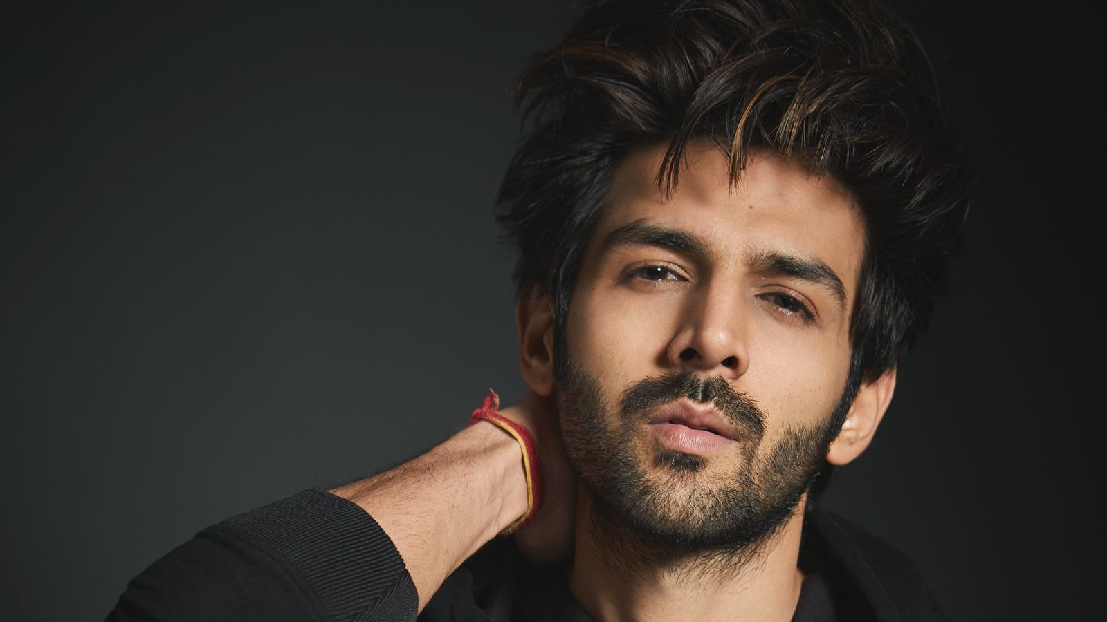 Kartik Salman comparison trolling debate