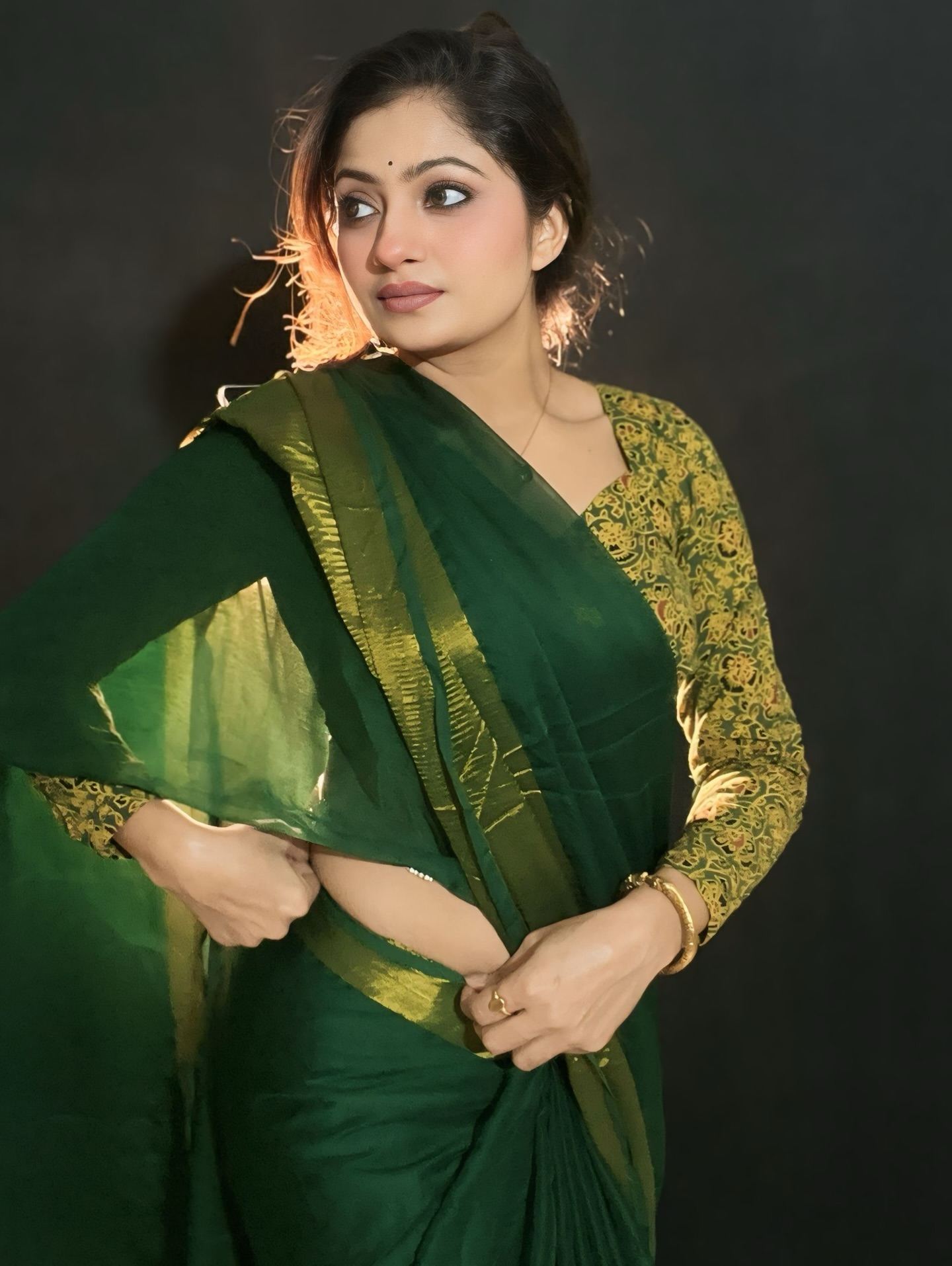 Khushboo Joshi In Traditional Saree With Attitude