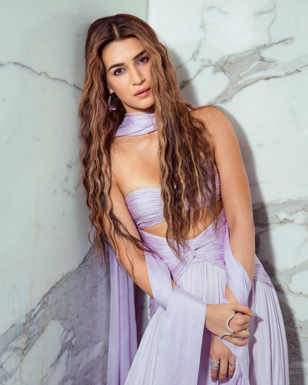 Kriti Sanon Sizzling Flowy Dress Photoshoot Wow!