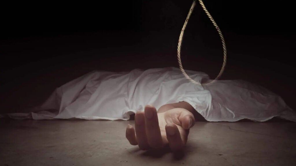 Moosapet Hyderabad suicide incident news