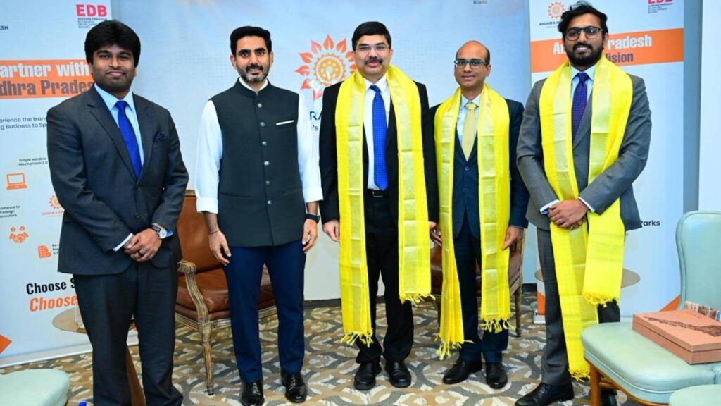 Nara Lokesh in US meeting tech leaders