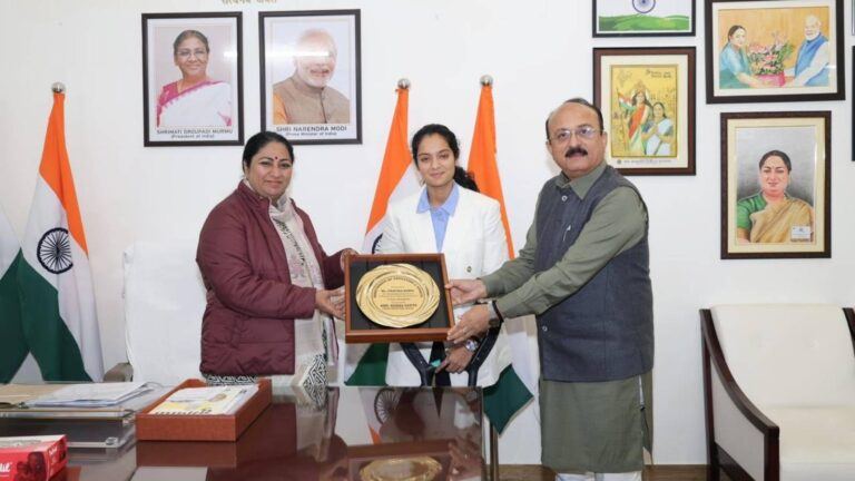 Pratika Rawal receives Delhi Govt honour award