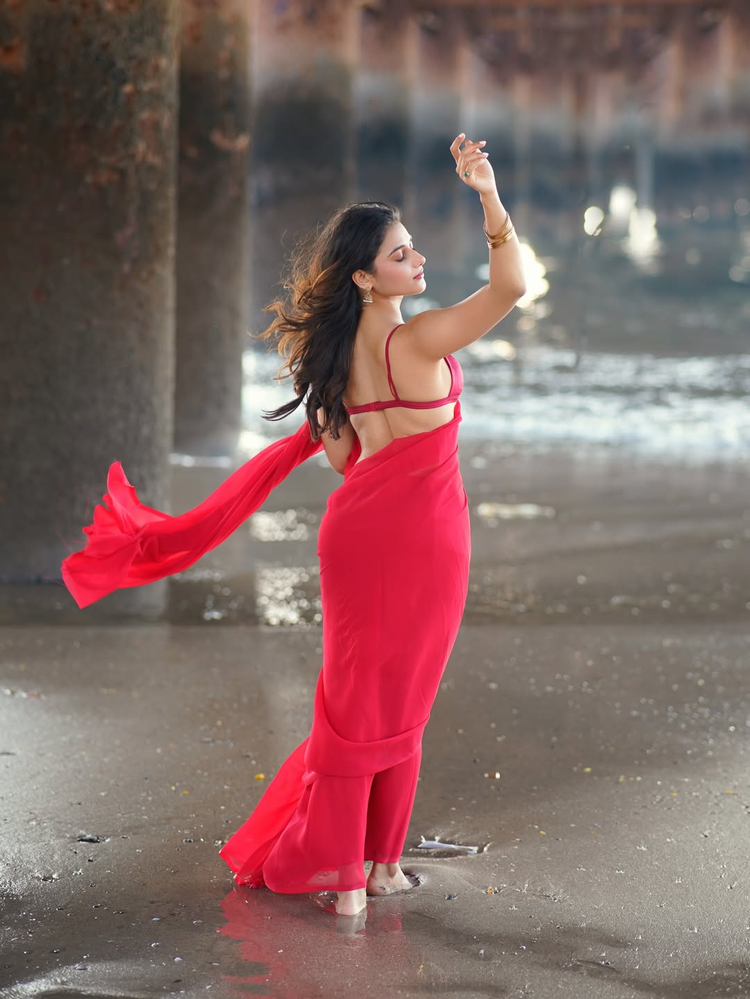 Prisha Singh Looking Back Over Shoulder Pose Pic