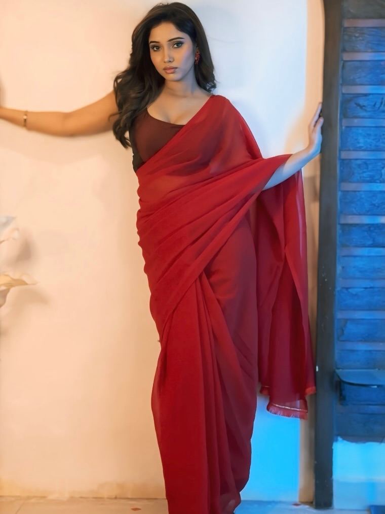 Priya Mishraa's Elegant Red Earring Look