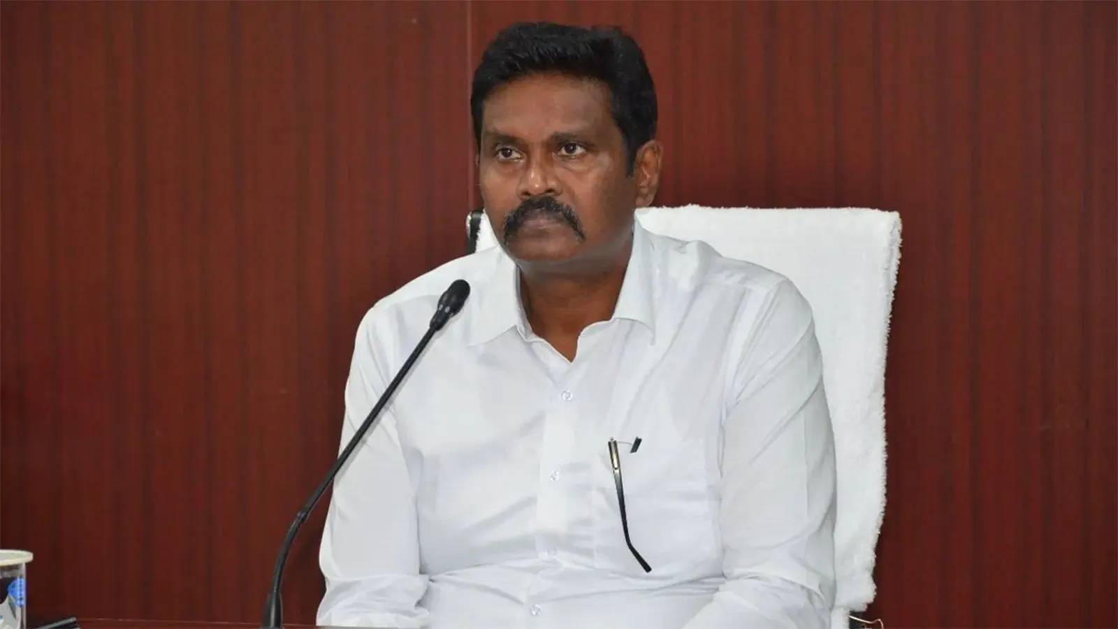 PV Sunil Kumar at Guntur CCS PS inquiry