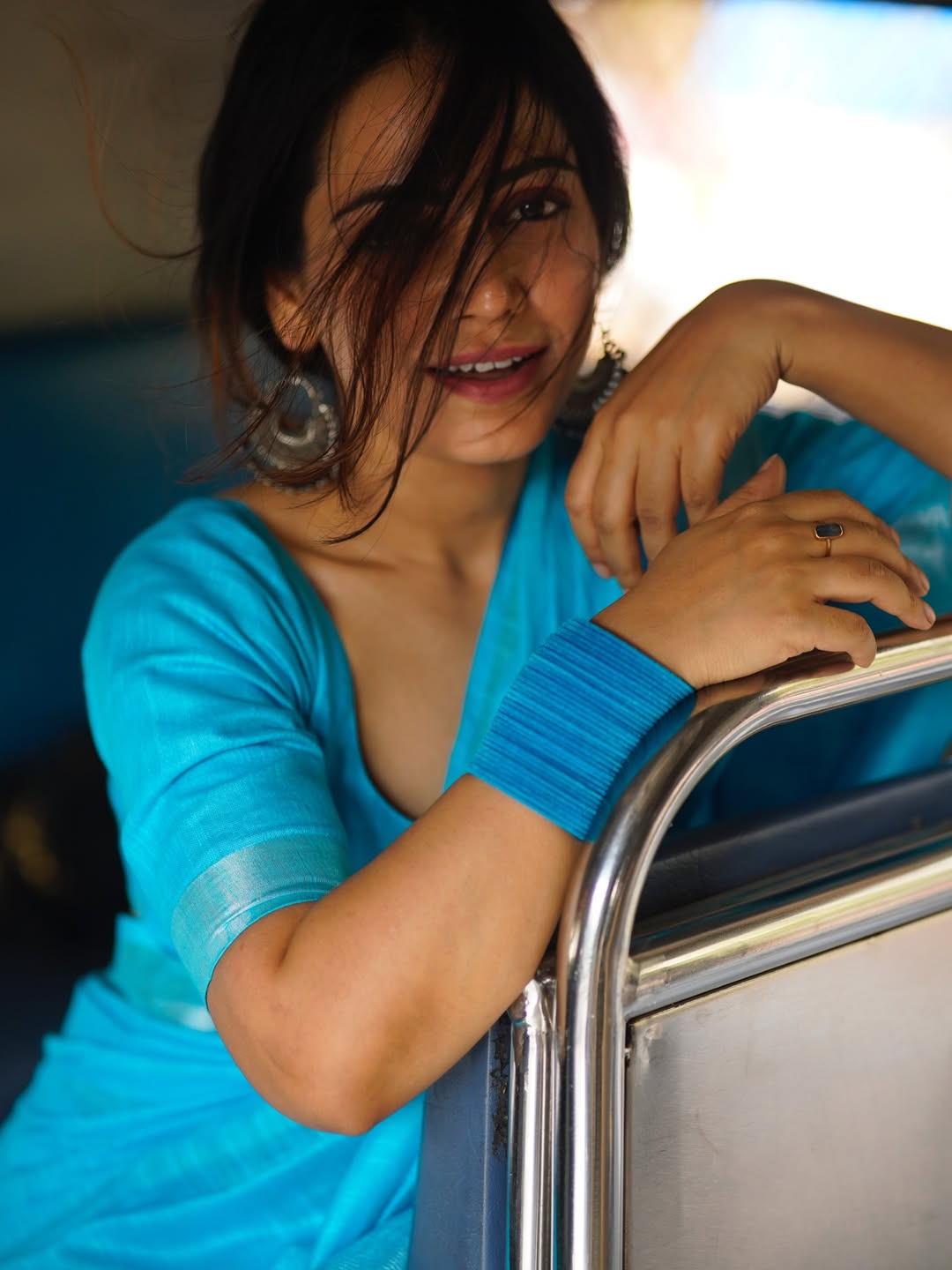 Rini Das Curves On Display In Blue Saree