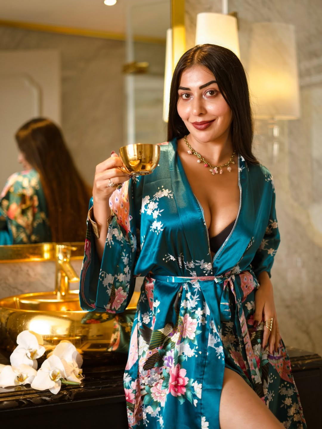 Ruma Sharma's Sizzling Look In Green Floral Fit