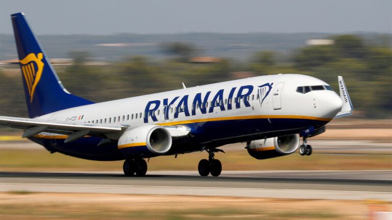 Ryanair Flight Turbulence Emergency Return