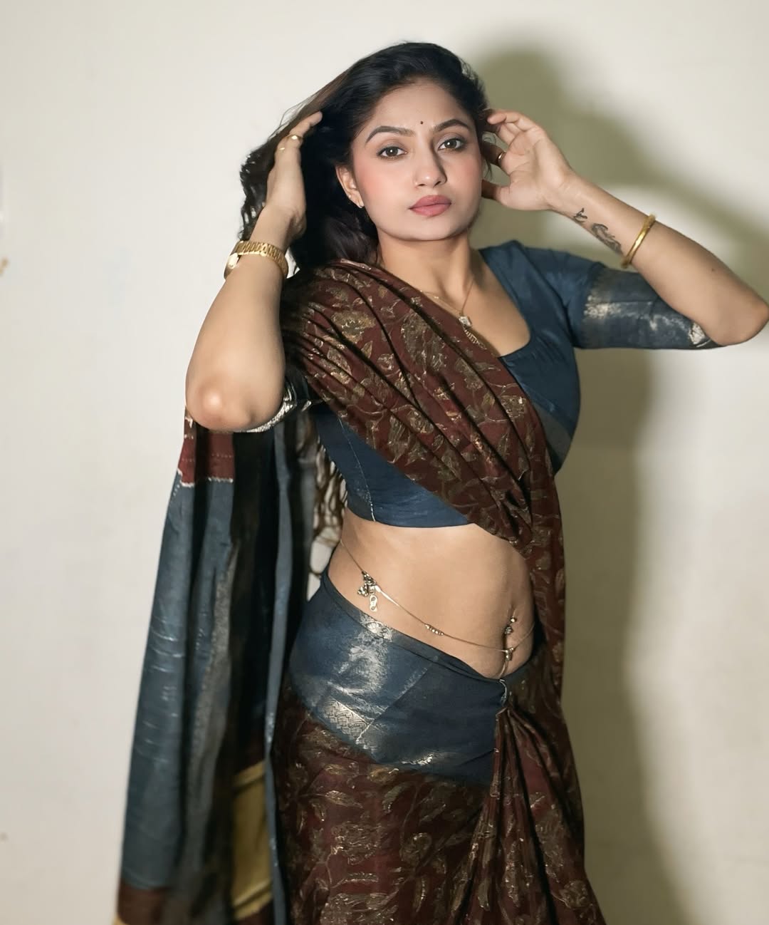 Sanam Joshi Standing Bold In Ethnic Wear