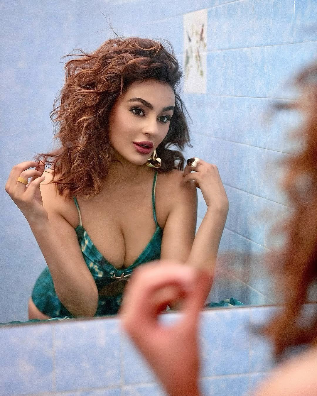 Close Up Of Seerat Kapoor's Wild Curly Hairstyle