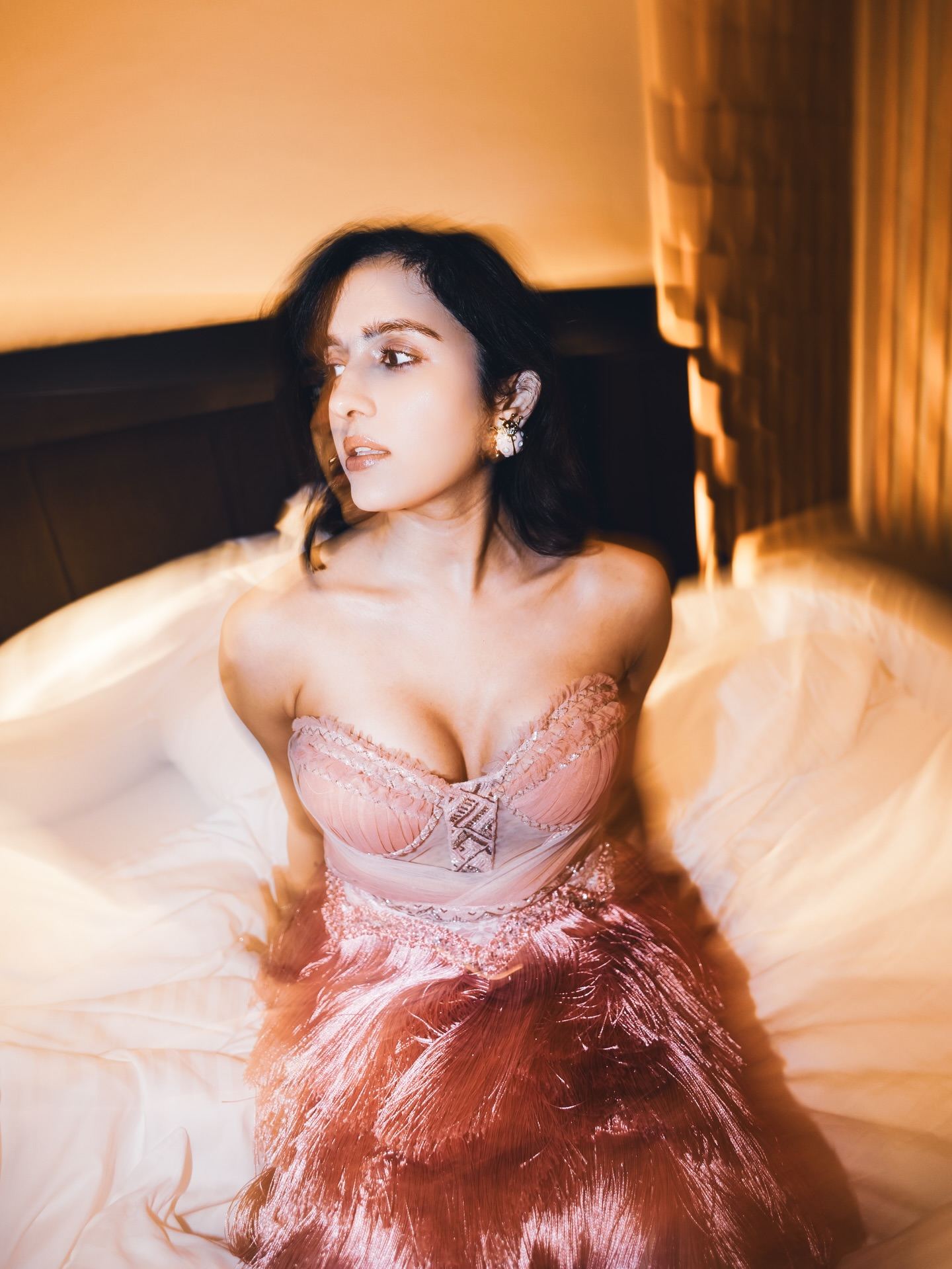 Shirley Setia Shows Playful Expressions In Glam Shot