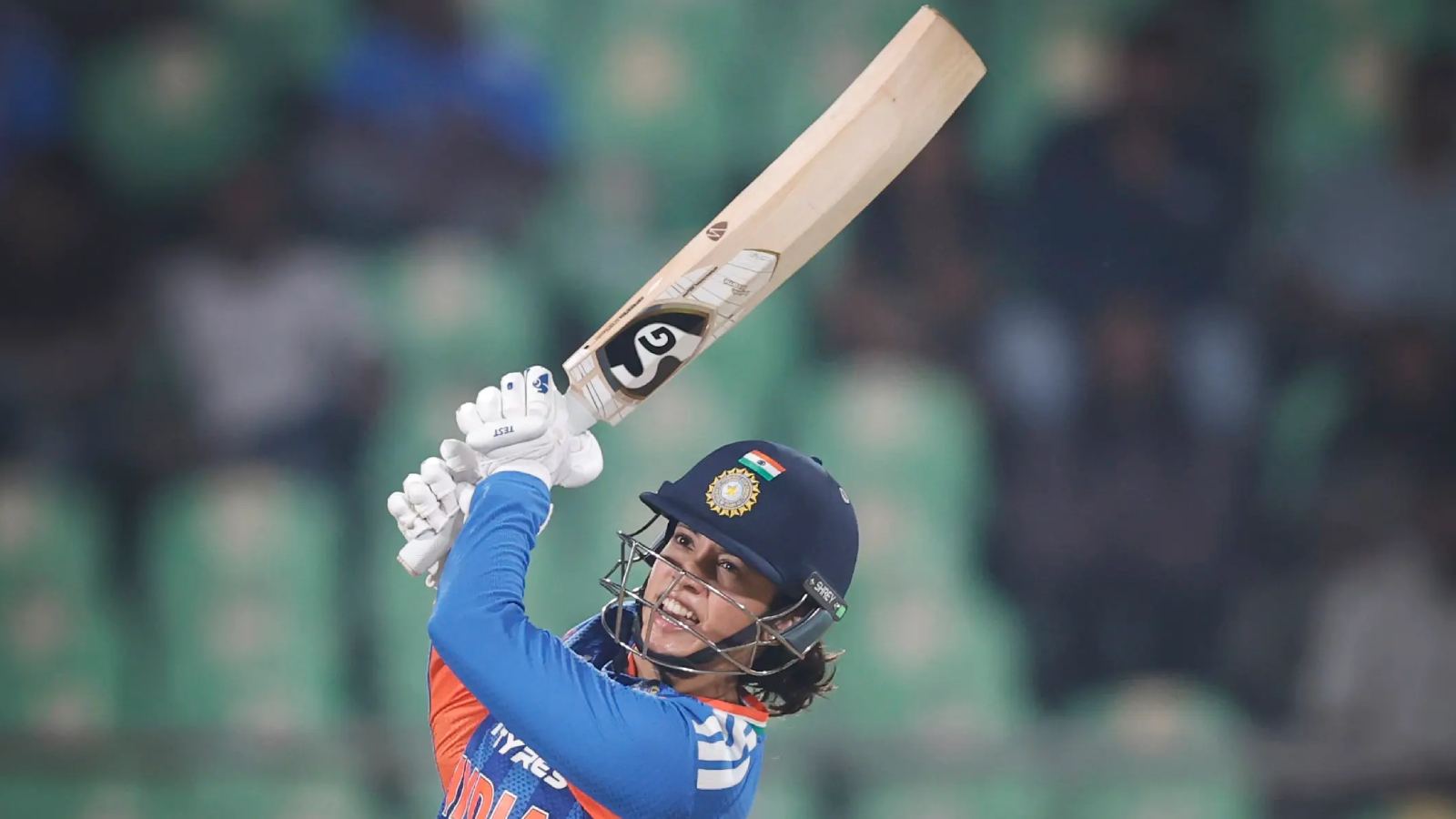 Smriti Mandhana celebrates 10000 runs