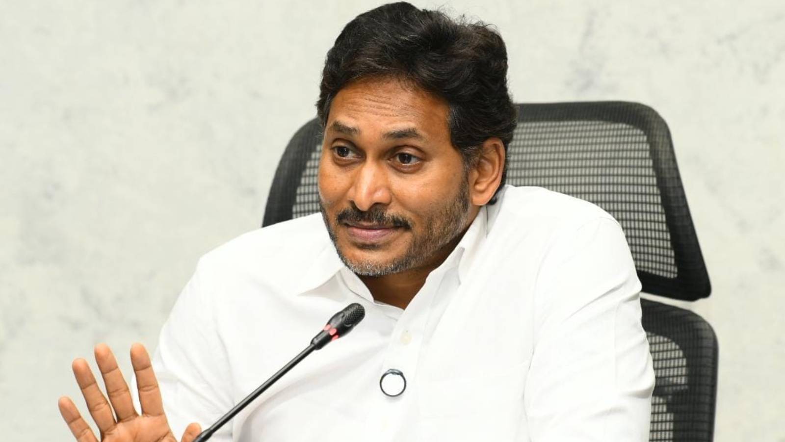 Why YSRCP Still Repeats Its Old Syllabus Under Jagan?