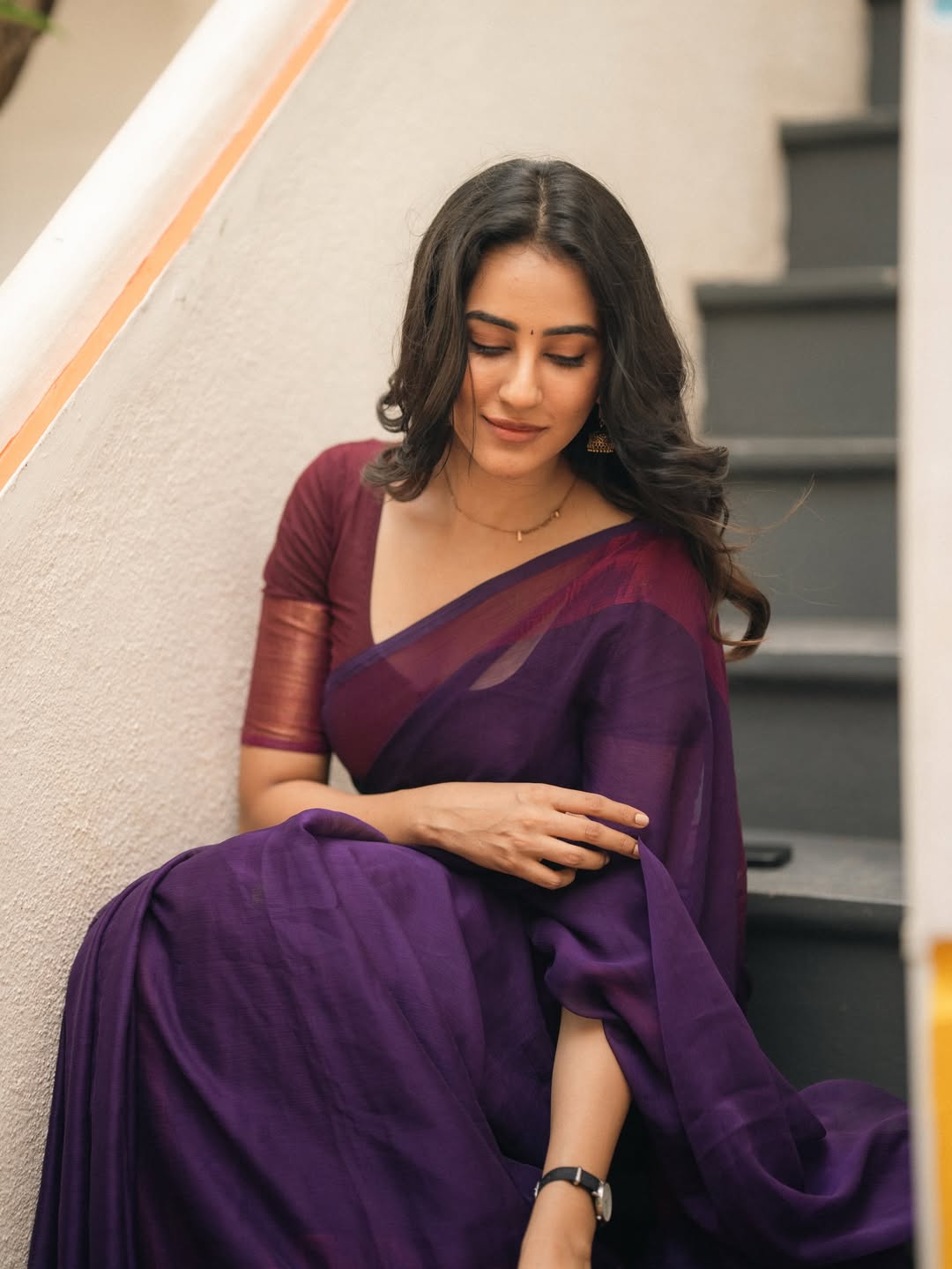 Akshaya Hariharan Shows Her Elegant Saree Look