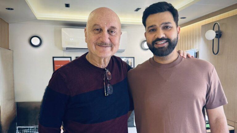 Anupam Kher meets Rohit Sharma accidentally