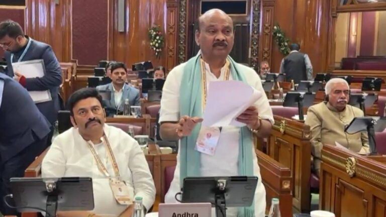 AP Speaker Ayyannapatrudu addressing MLAs