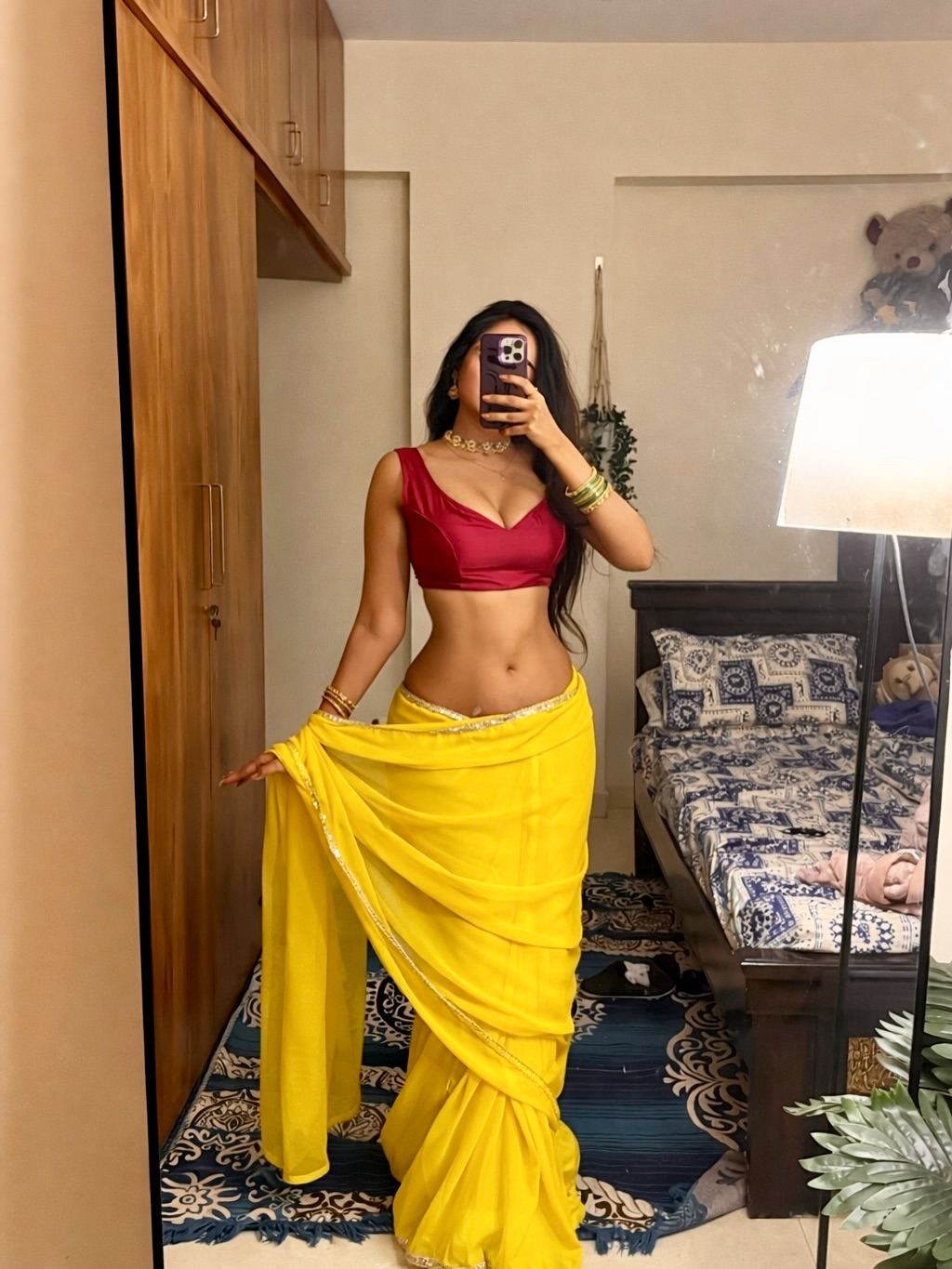 Aparna Reddy Showing Off Her Toned Waist Line.