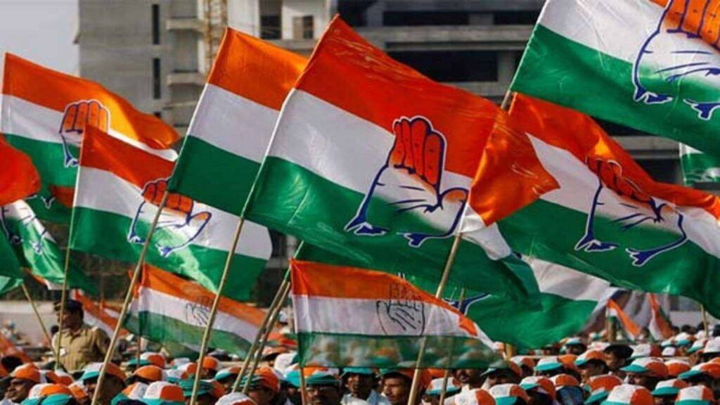 కాంగ్రెస్ నేతల ఈ ఆవేశం ఎవరి కోసం.?