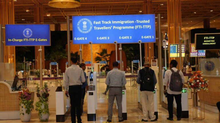 Fast Track Immigration e-Gates India airport
