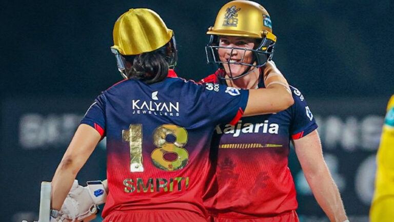 Grace Harris batting for RCB in WPL