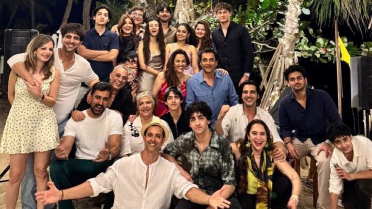 Hrithik Roshan Birthday Celebration Photo