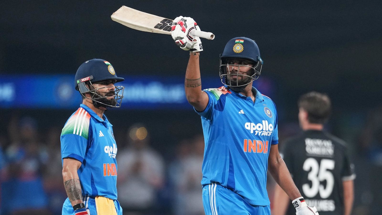IND vs NZ final ODI Kohli and Rana batting