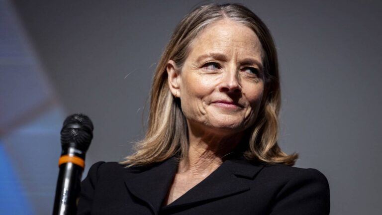 jodie-foster-hollywood-interview