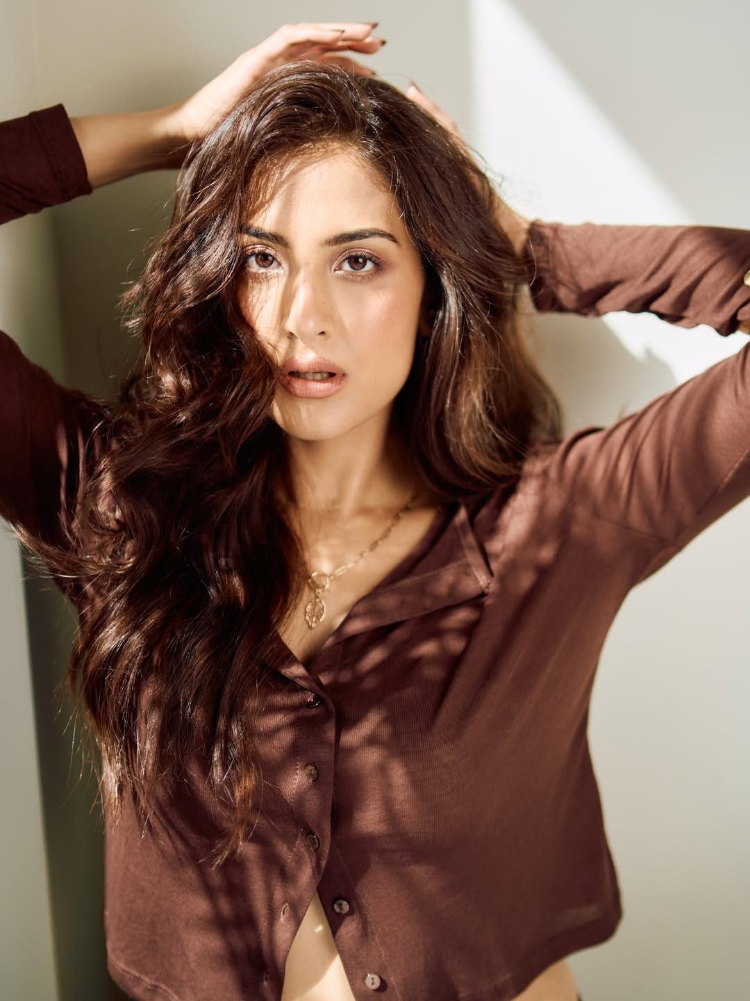 Miloni Johnsa Poses Sensually With Shadow Play