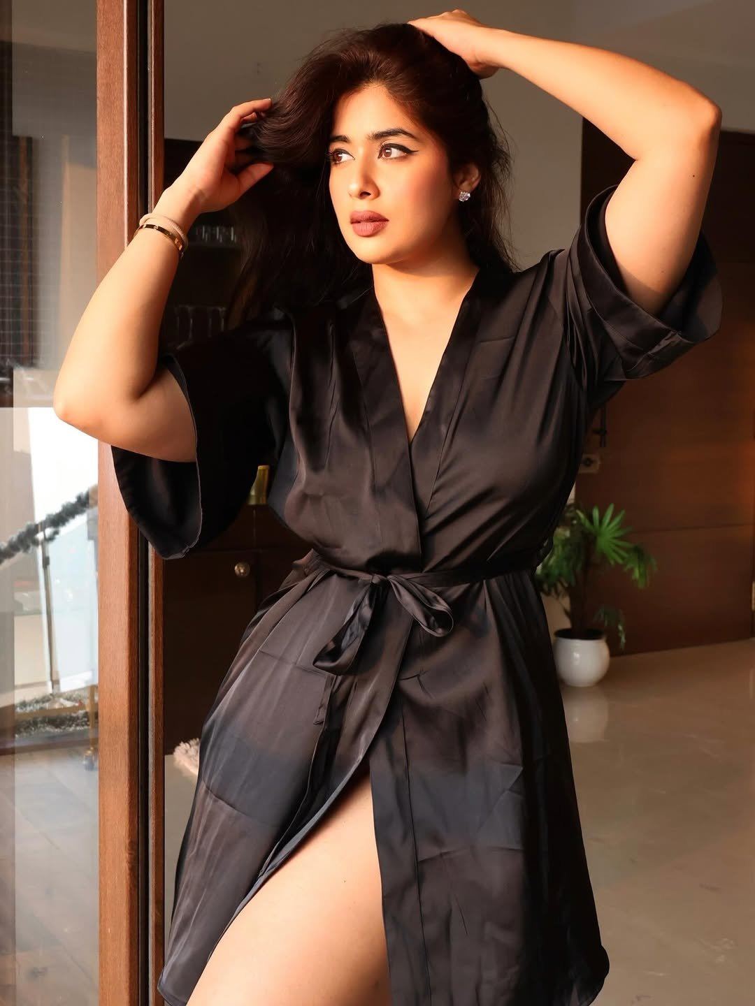 Nikita Sharma Stuns In Deep Neck Silk Outfit Look