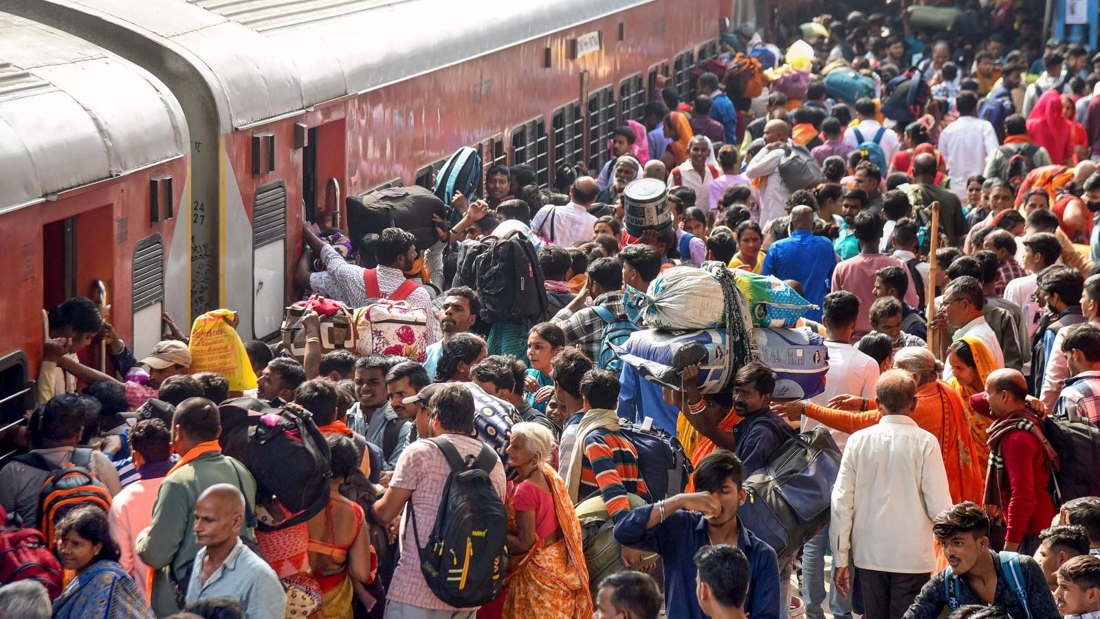 Overcrowded Indian Railways passenger train highlighting traveller struggles