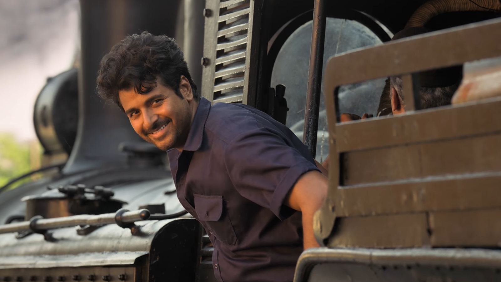 Parasakthi trailer reaction and review