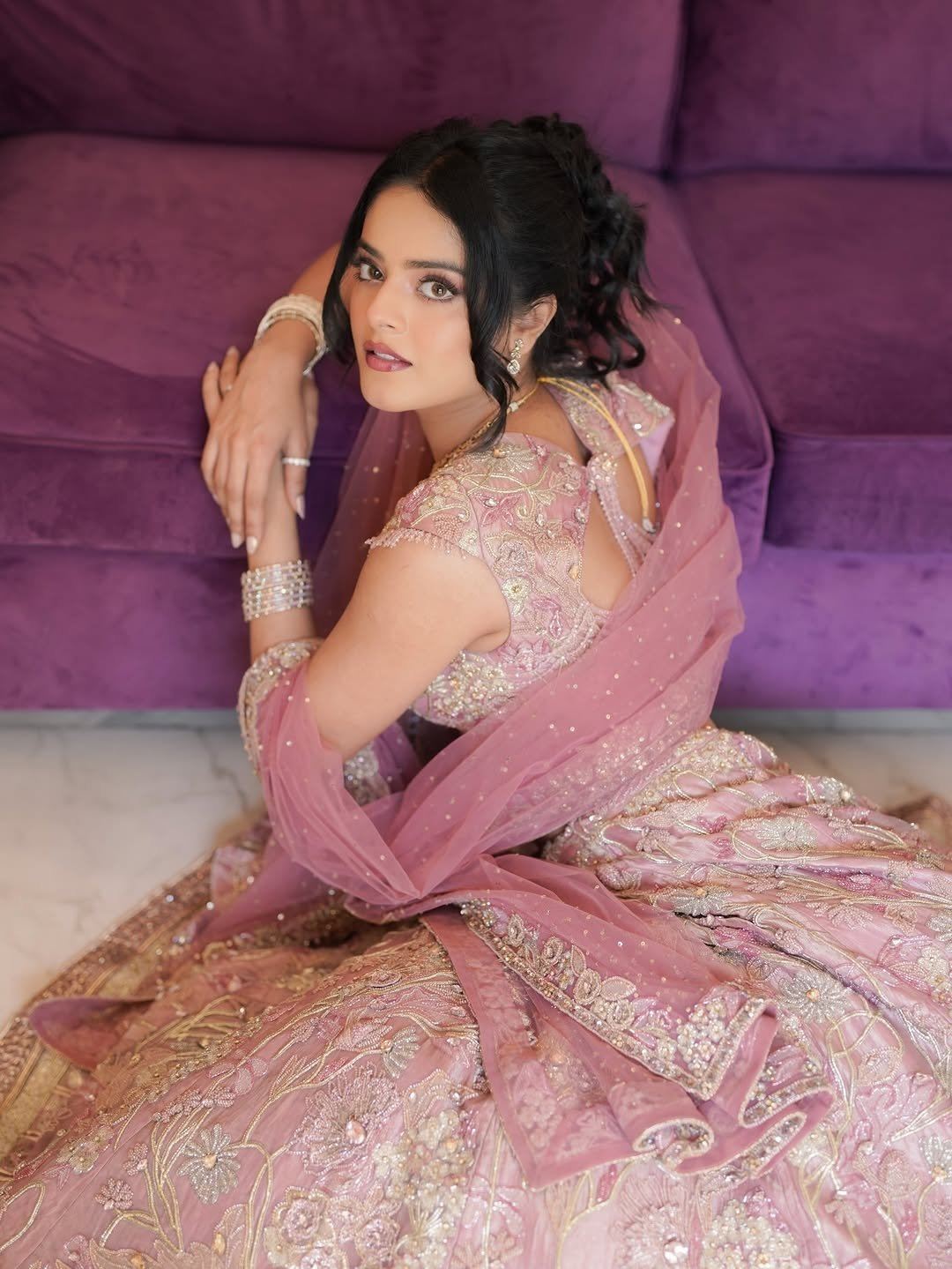 Riddhi Kumar Bold Low Neck Choli Fashion Designs