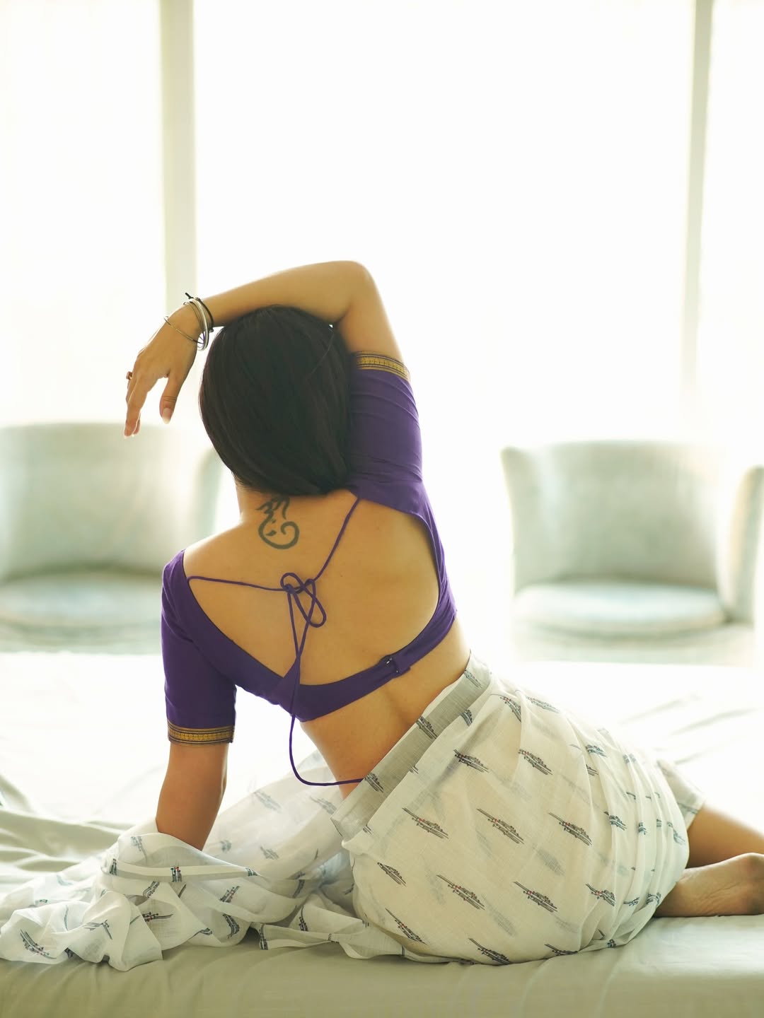 Rose Sardana Shows Off Her Stylish Back Design