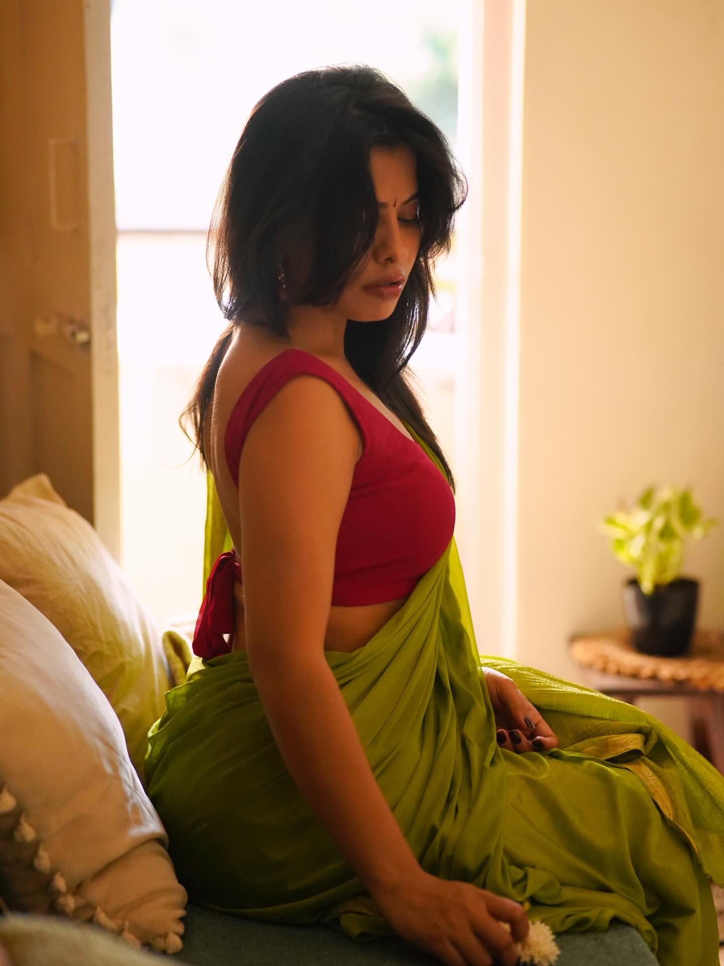 Shalini Chauhan Poses With Calm Eyes And Confident Poise