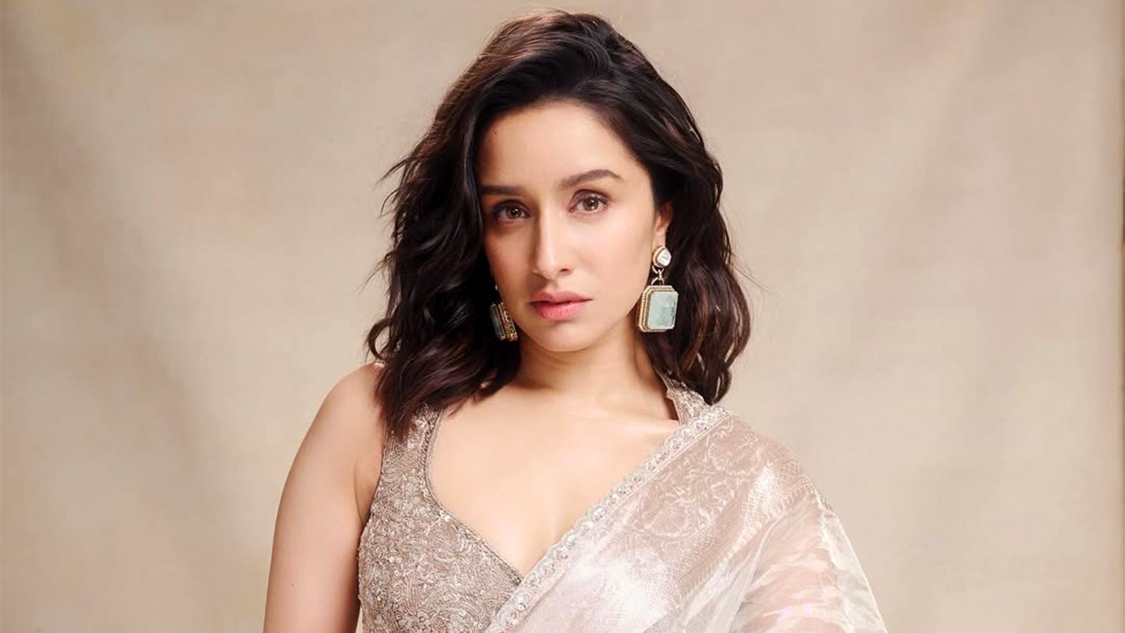 Shraddha Kapoor Eetha Naagin look