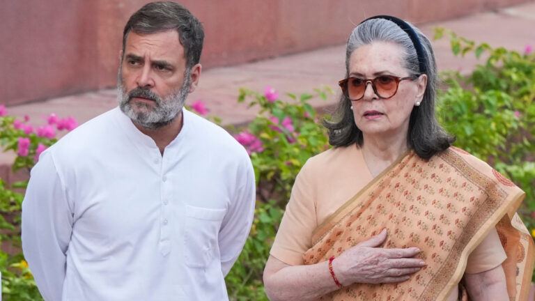 Sonia Gandhi Rahul Gandhi Anantapur visit