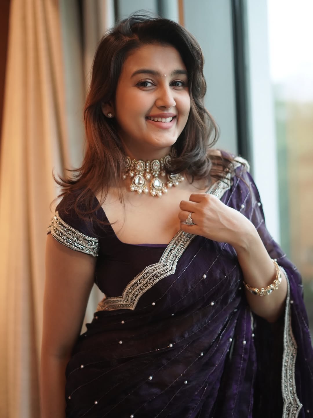 Edgy Sowmika Pandian In A Shimmering Kundan Set.