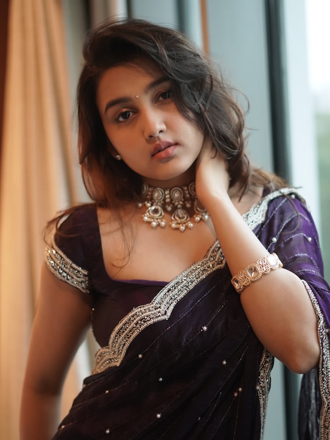 Sowmika Pandian Flaunts Her Spicy Desi Glamour.