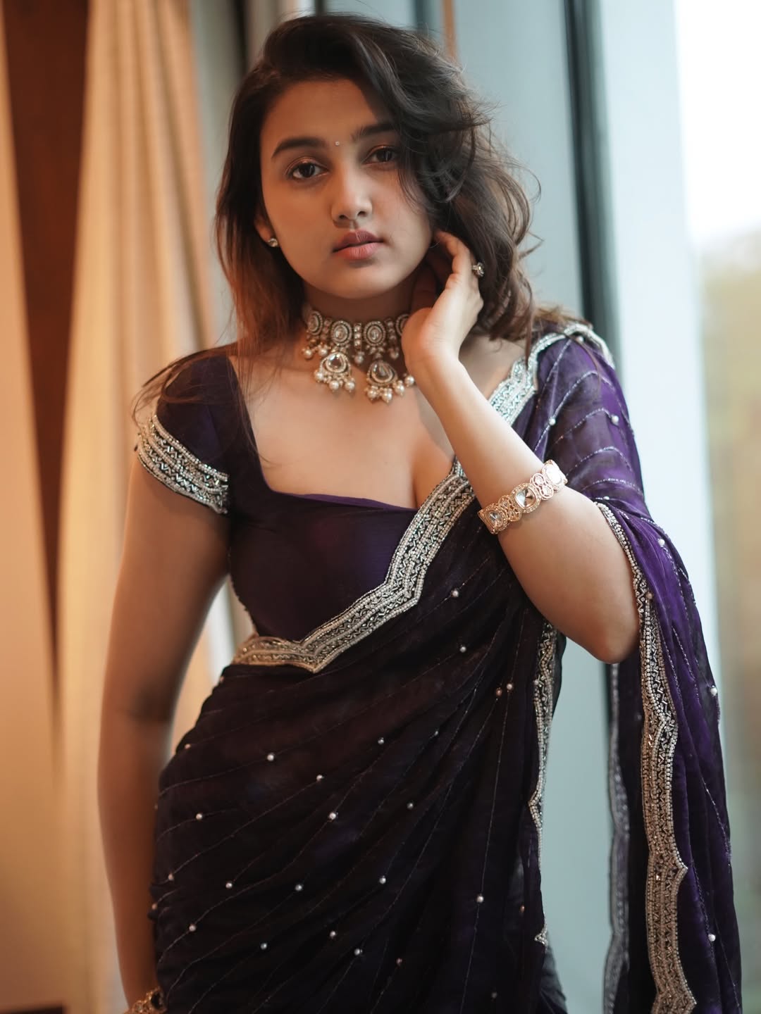 Sowmika Pandian Sizzles In A Bold Purple Saree!!