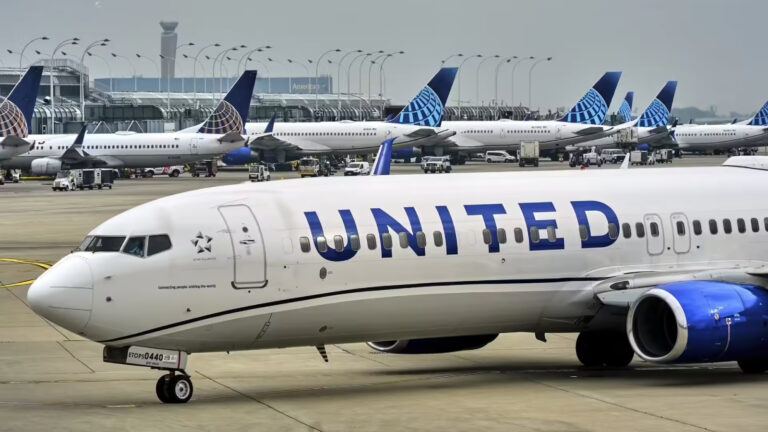 United Airlines flight passenger incident