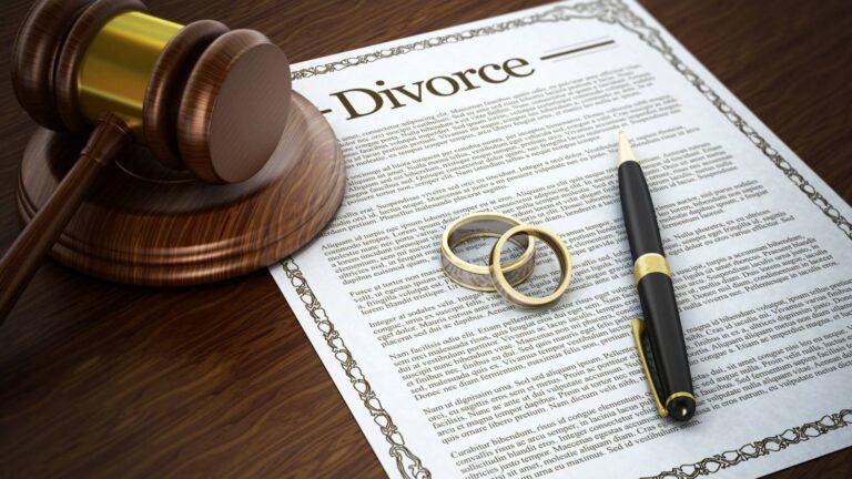 Bhopal family court divorce settlement