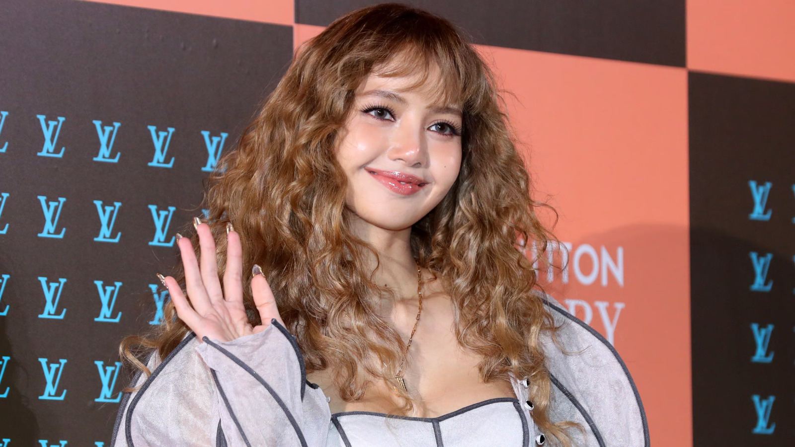 BLACKPINK Lisa Netflix film announcement