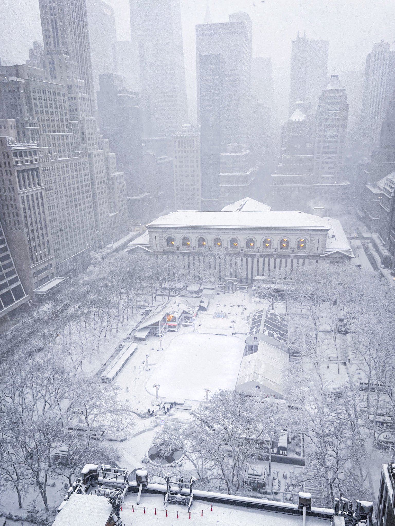 Blizzard Leaves New York Paralyzed