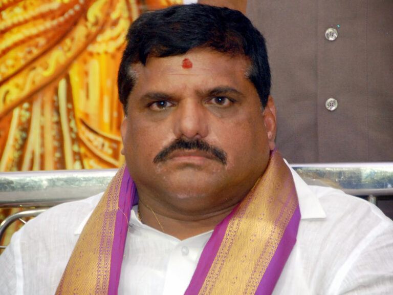 Botsa Satyanarayana hospitalised in Hyderabad