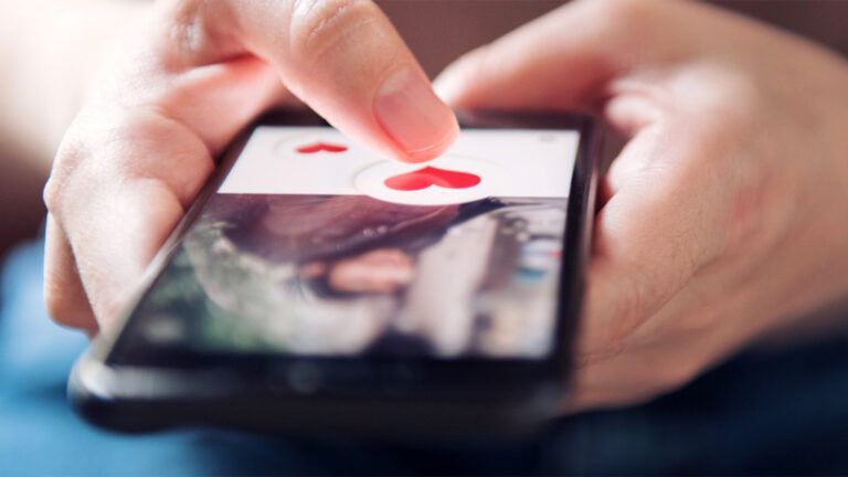 dating app café scam warning